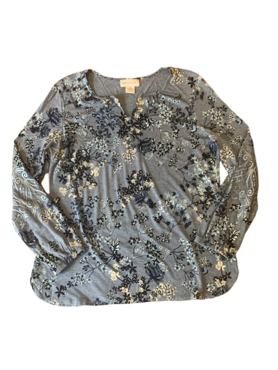 Liz Claiborne Tops - Liz Claiborne Top Medium Blue and White Floral Lace Sleeve Detail